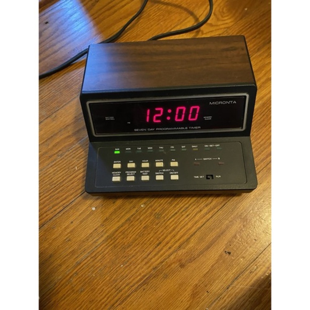 Vintage Micronta Seven Day Programmable Timer Radio Shack 63-887 Wood Grain LED